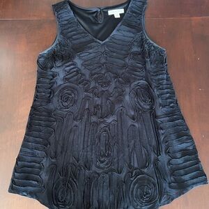 Black Textured Sleeveless Top XS (but fits like a S)